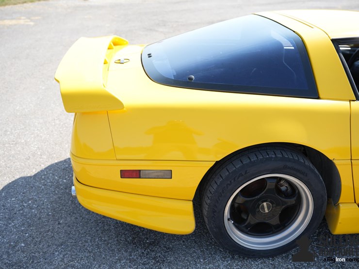 run-#121---1995-chevrolet-corvette-coupe-image-18