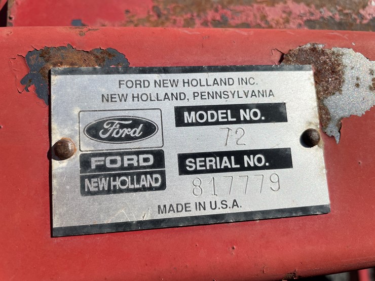 1990-new-holland-570-image-33