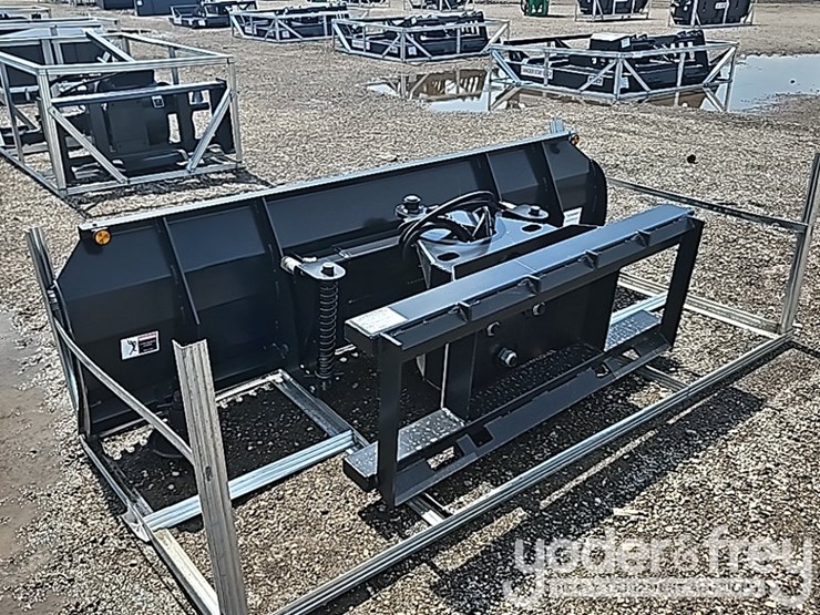 unused-jct-84"-snow/-dozer-blade-to-suit-skidsteer-image-3