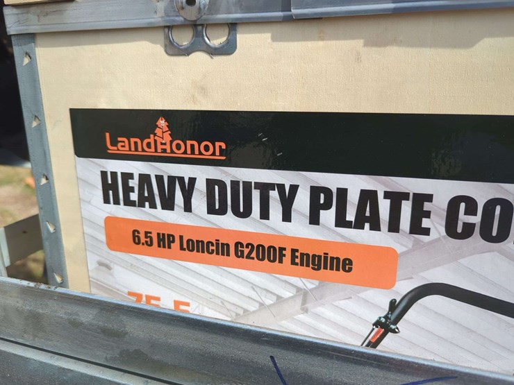 (1)-landhonor-heavy-duty-plate-compactor---6.5-hp-engine-image-4