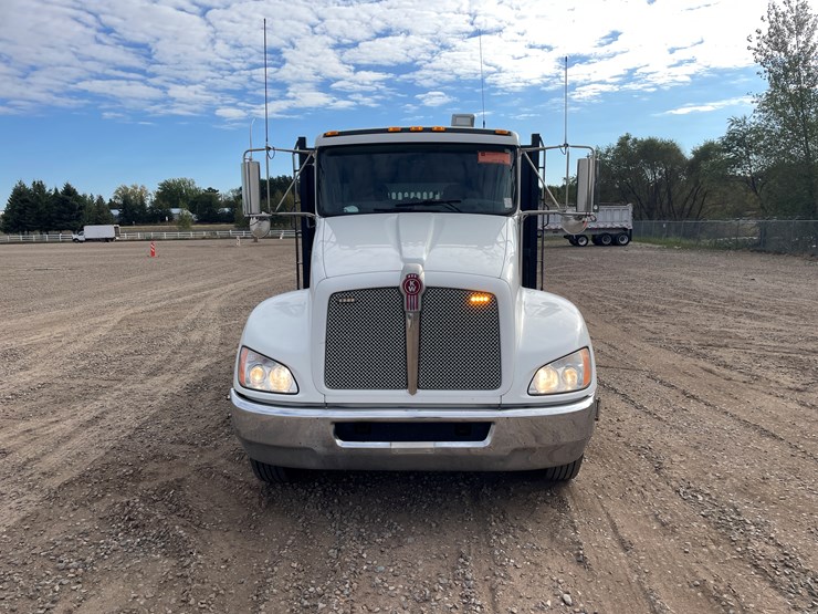 #408-•-2012-kenworth-flatbed-truck-with-water-tank-(has-mn-title-in-delay)-(princeton,-mn)-image-9