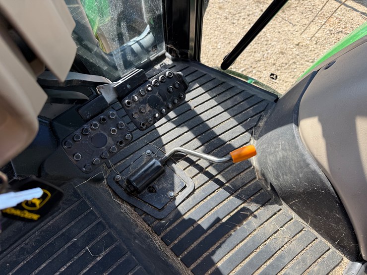 john-deere-5075e-image-42