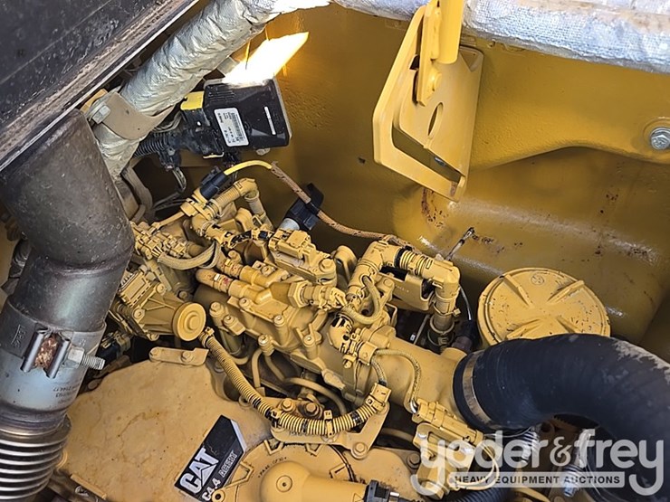 2019-caterpillar-315f-image-45