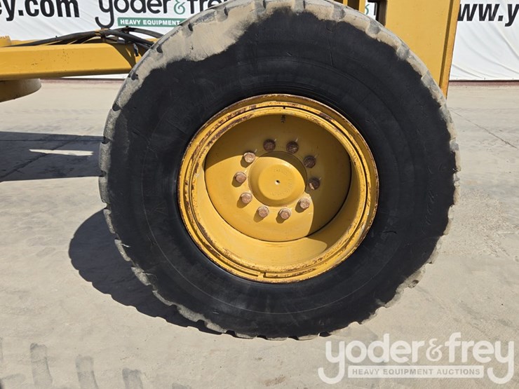 2016-caterpillar-12m3-image-49