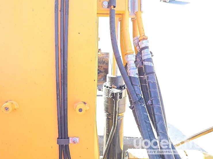 2019-caterpillar-315f-image-50