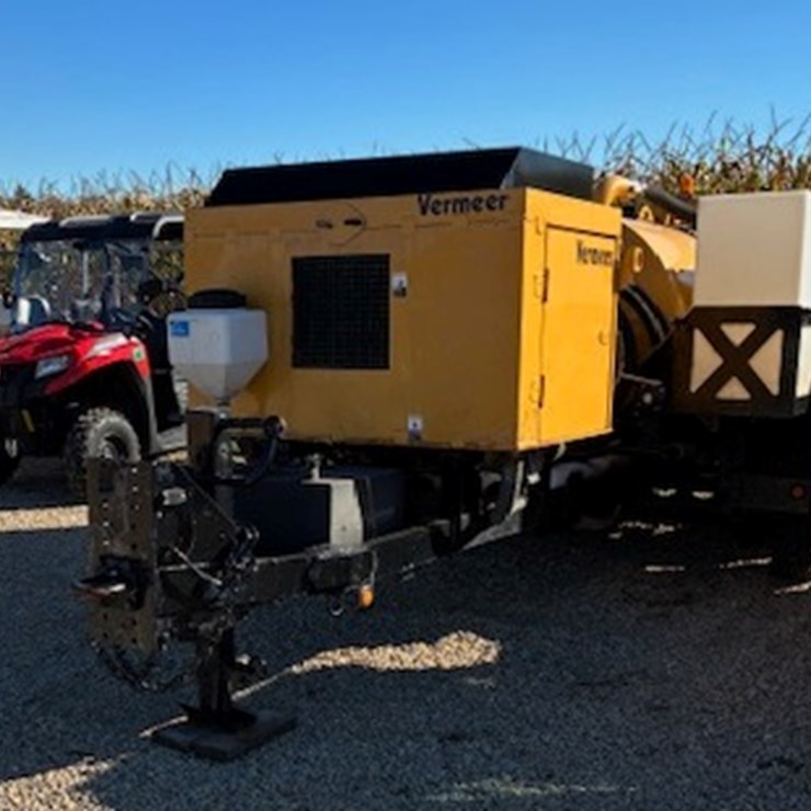 #6918 • Vermeer Vac Trailer (Clintonville, WI)