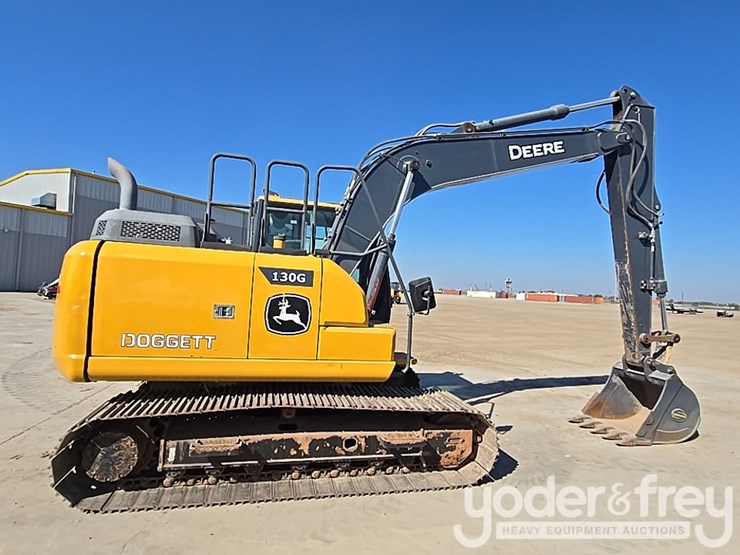2022-deere-130g-image-6