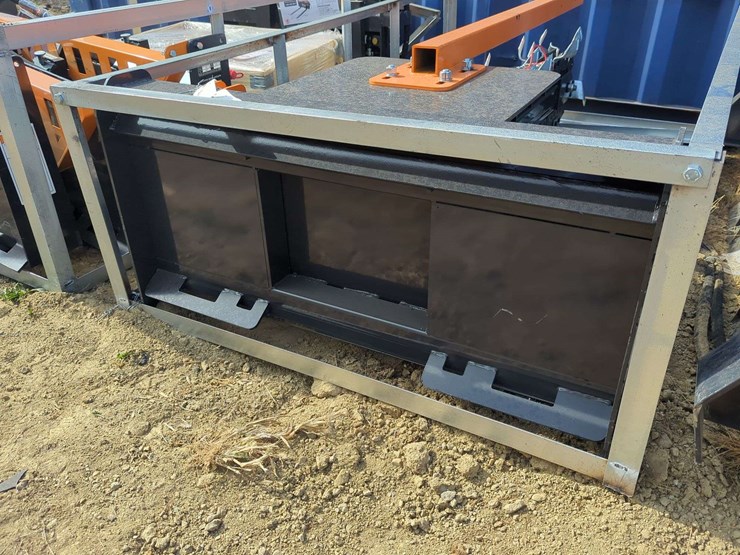 (1)-wolverine-skid-steer-trencher---tcr-12-48h-image-4