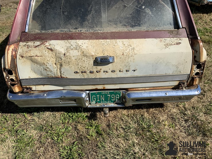 1965-chevrolet-malibu-wagon-image-14