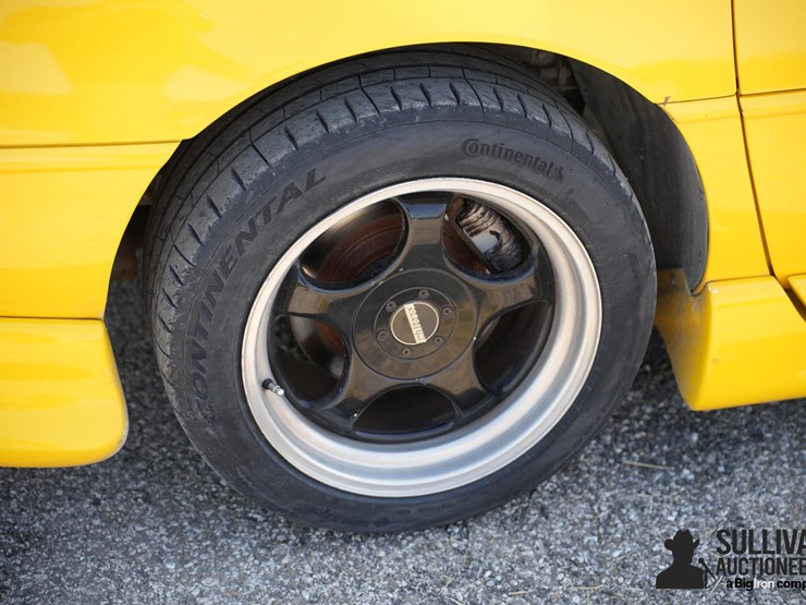 run-#121---1995-chevrolet-corvette-coupe-image-19