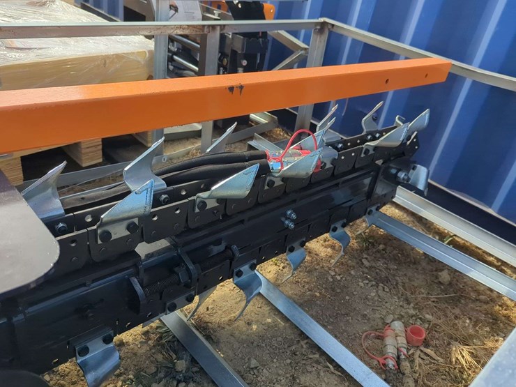 (1)-wolverine-skid-steer-trencher---tcr-12-48h-image-2