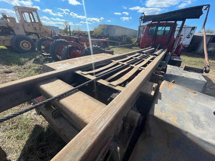 2000-mack-dm690s-image-24