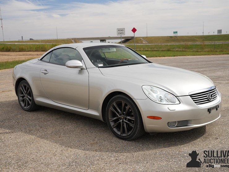 run-#140---2003-lexus-sc-430-convertible-image-3