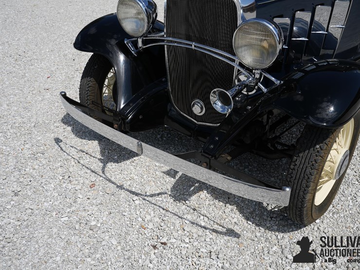 run-#66---1932-chevrolet-confederate-sedan-image-9