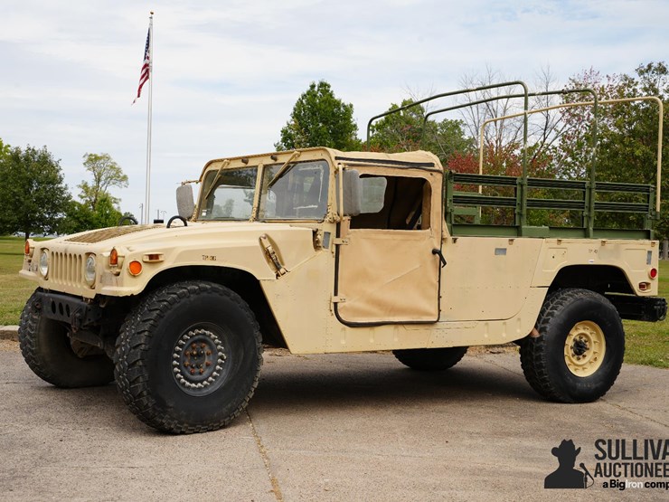 run-#17---2011-am-general-humvee-4x4-personnel-carrier-image-1