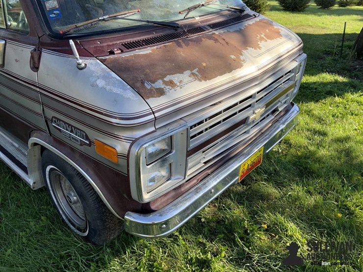 1987-chevrolet-20-conversion-van-image-11