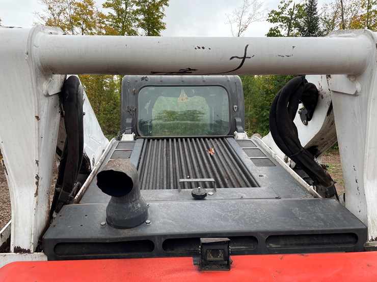 2017-bobcat-t870-image-18