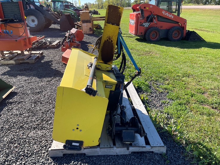 2019-john-deere-2038r-image-51