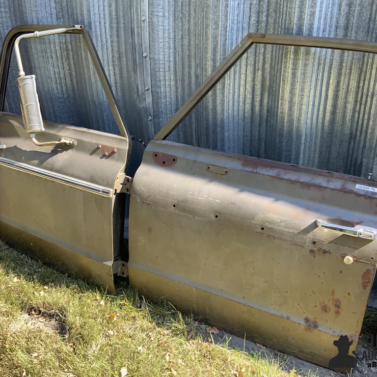 1972 Chevrolet Pickup Doors