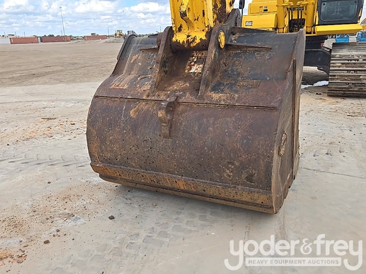 2023-komatsu-pc490-lc-11-image-14