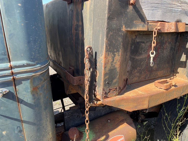 #426-•-vintage-ford-1-1/2-ton-single-axle-dump-truck-(no-title)-(houghton,-mi)-image-19