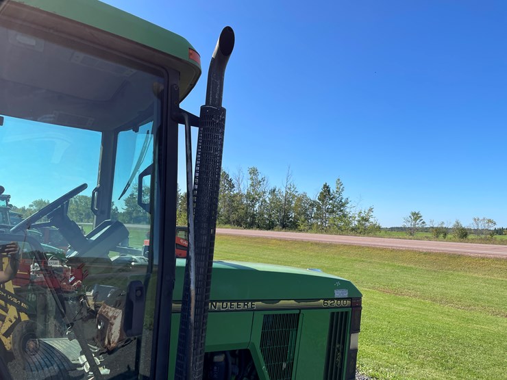 1993-john-deere-6200-image-25