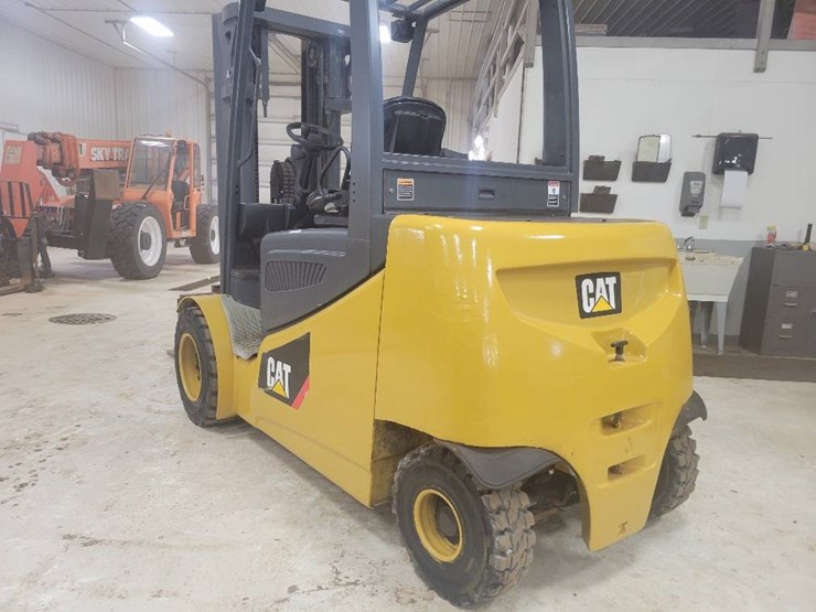 #311-•-2017-cat-2ep10000-forklift-(minocqua,-wi)-image-6