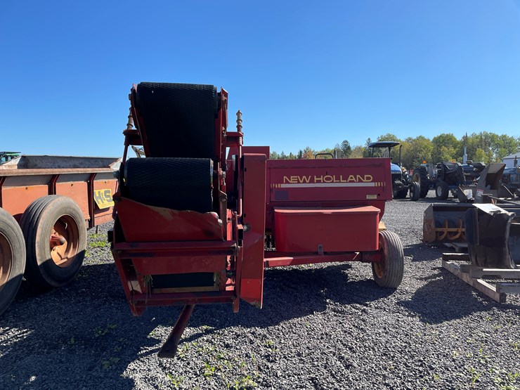 1990-new-holland-570-image-5