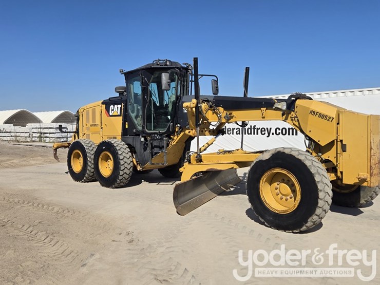 2016-caterpillar-12m3-image-7