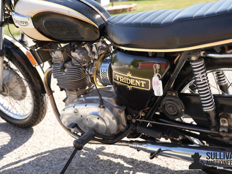 run-#30---1971-triumph-trident-t-150-image-19
