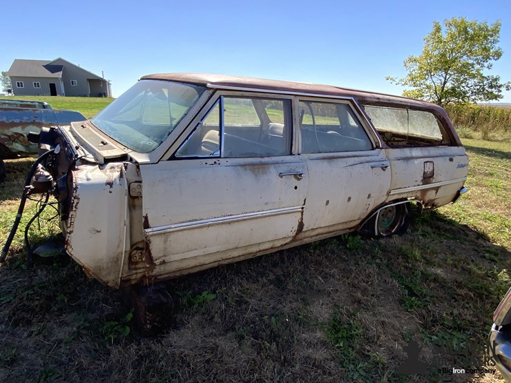 1965-chevrolet-malibu-wagon-image-8