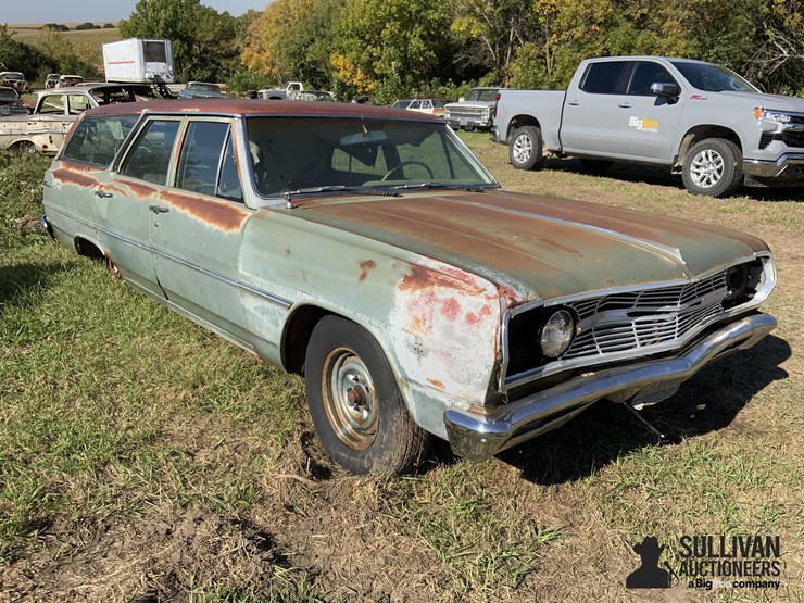 1965-chevrolet-malibu-wagon-image-3