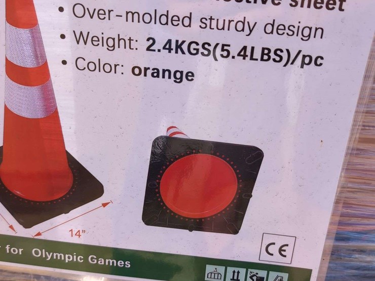 (20)-kj-highway-traffic-cones-28"-x-14"-image-3