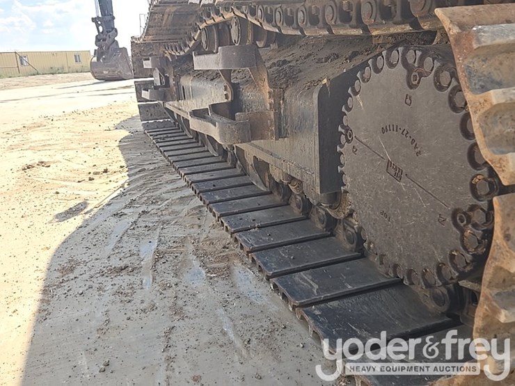 2022-komatsu-pc490-lc-11-image-31