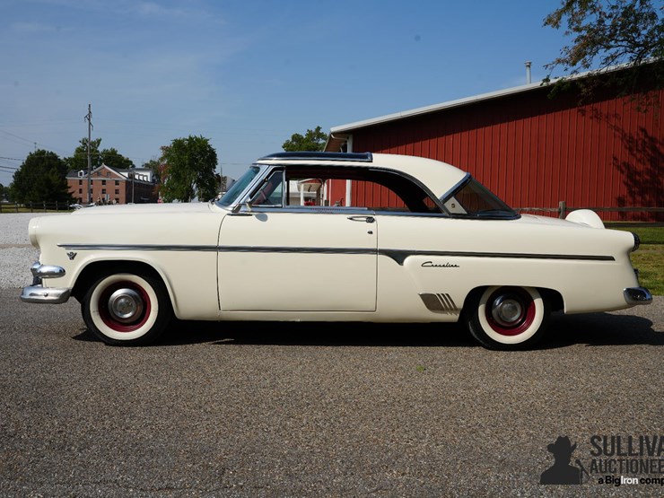 run-#69---1954-ford-crestline-skyliner-image-8