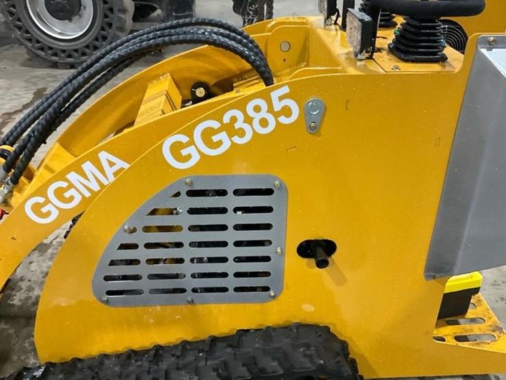 #1016-•-unused-gg385-mini-skid-steer-image-13