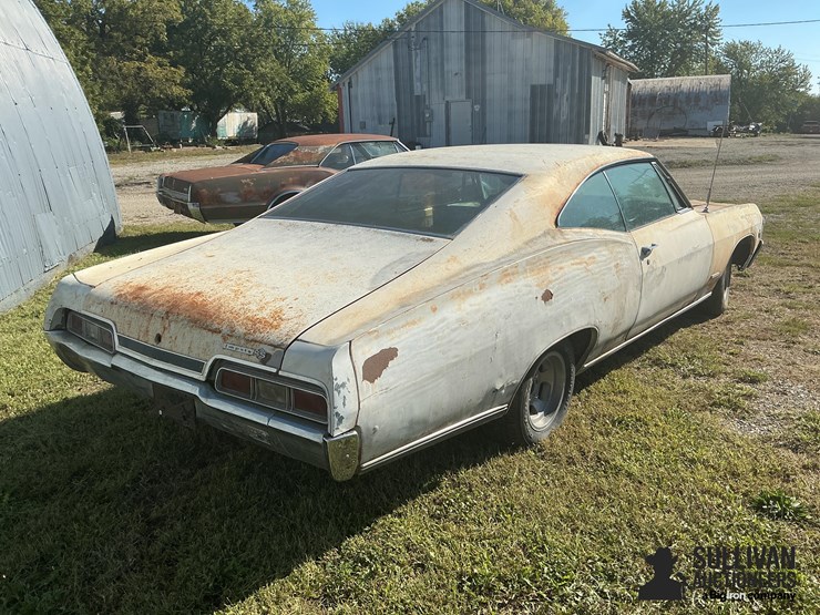 1967-chevrolet-impala-ss-collector-car-image-5