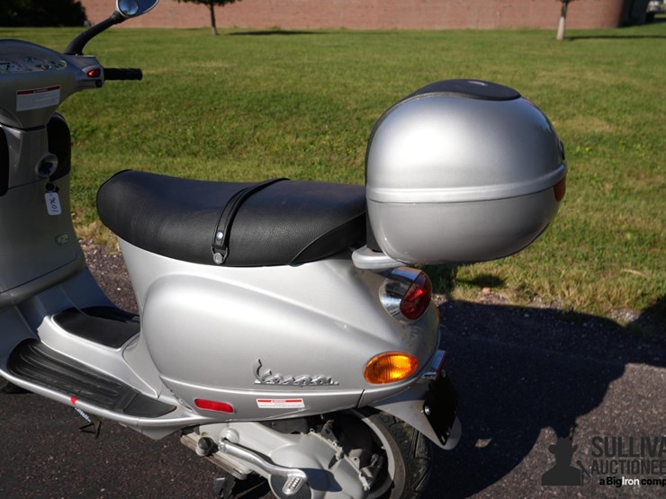 run-#26---2002-vespa-piaggio-et4-150-scooter-image-15