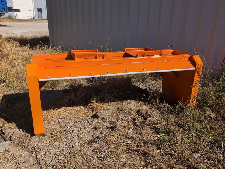 wolverine-skid-steer-snow-pusher---84"---sp-15-84w-image-1