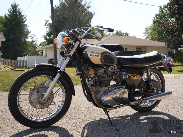run-#30---1971-triumph-trident-t-150-image-3