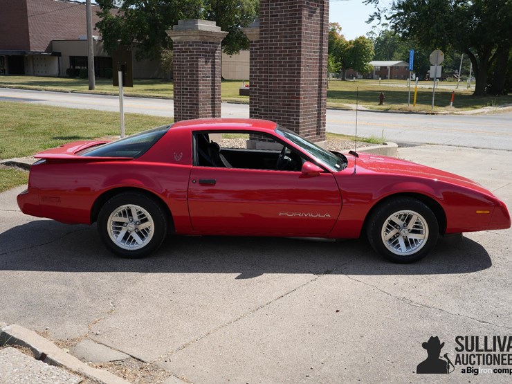 run-#61---1991-pontiac-firebird-formula-ws6-image-4