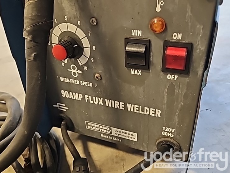 chicago-electric-90-amp-flux-wire-welder,-120v-60hz,-welding-systems-sku-44567-mig-welder-image-10