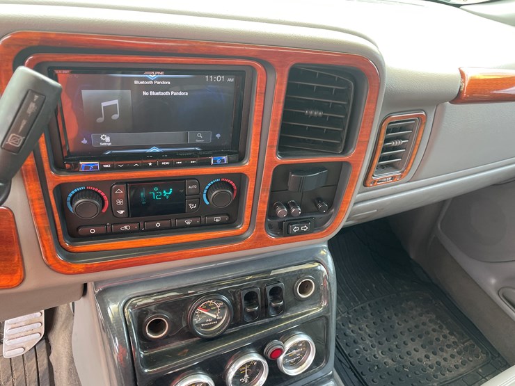 2003-chevrolet-silverado-2500-image-67