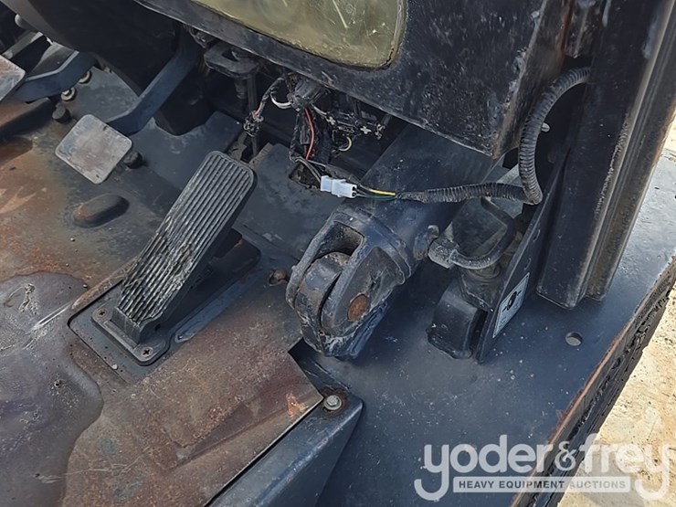2012-doosan-g25p-5-image-21