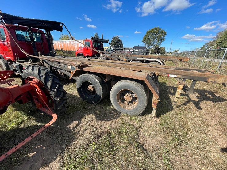 2000-mack-dm690s-image-3
