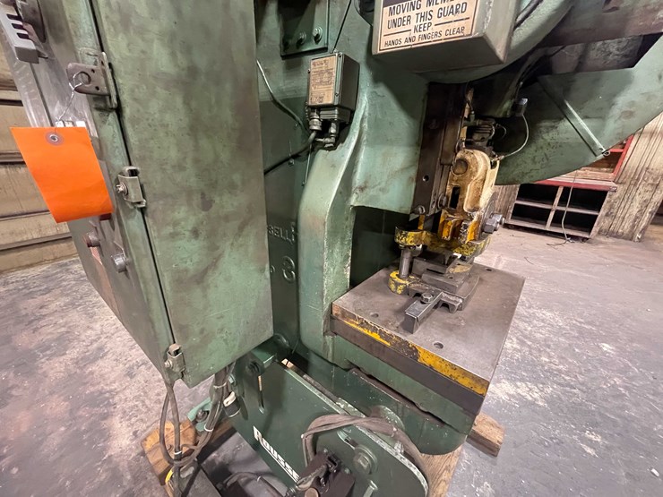 #6882-•-rousselle-punch-press-(kaukauna,-wi)-image-13