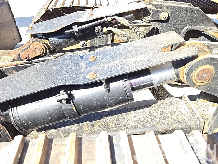 2019-caterpillar-315f-image-39