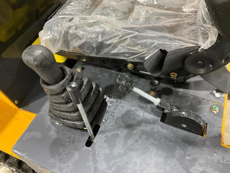 #1019-•-unused-ky460-mini-skid-steer-image-31
