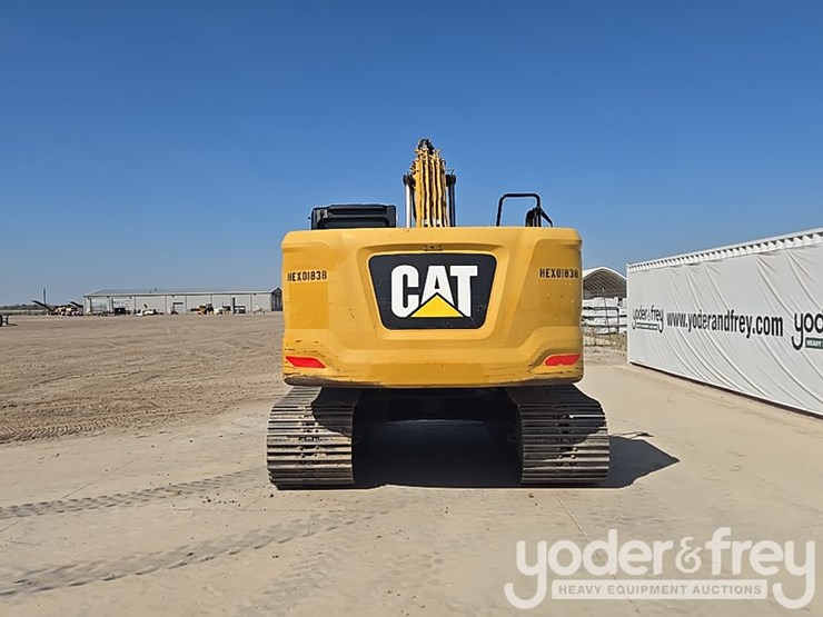 2018-caterpillar-320-image-4