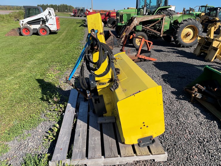2019-john-deere-2038r-image-53